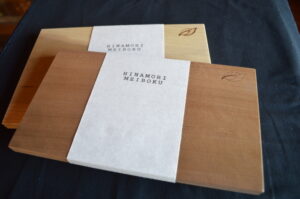 宮崎の銘木を学ぼう_銘木屋のまな板2